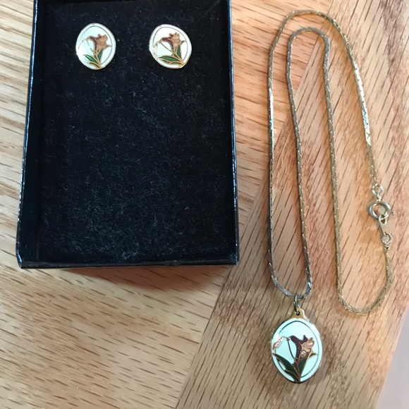 Vintage Cloisonné pierced earring and necklace set - Picture 2 of 5